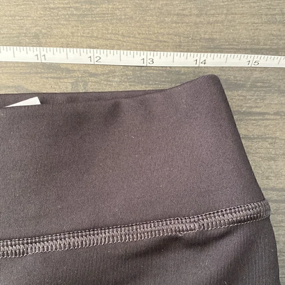 Susan Lucci Black athletic leggings Medium Petite